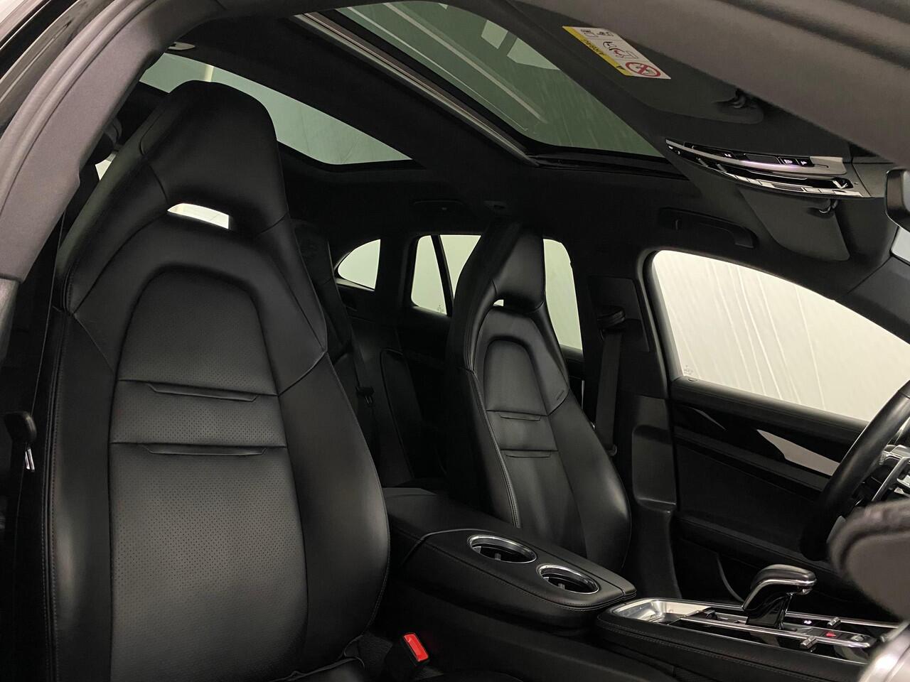 Porsche PANAMERA Sport Turismo 2.9 4S 440PK Pano-dak 4-W Besturing 21 Inch luchtvering keyless PASM Softclose Sport Chrono-pakket