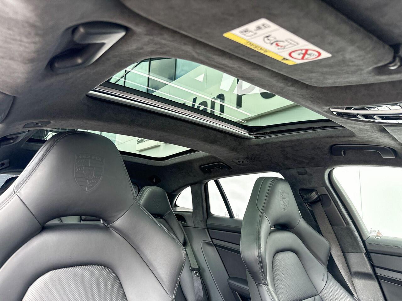 Porsche PANAMERA Sport Turismo 4.0 Turbo S E-Hybrid | Selections