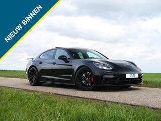 porsche-panamera-4.0-gts-pano-sport