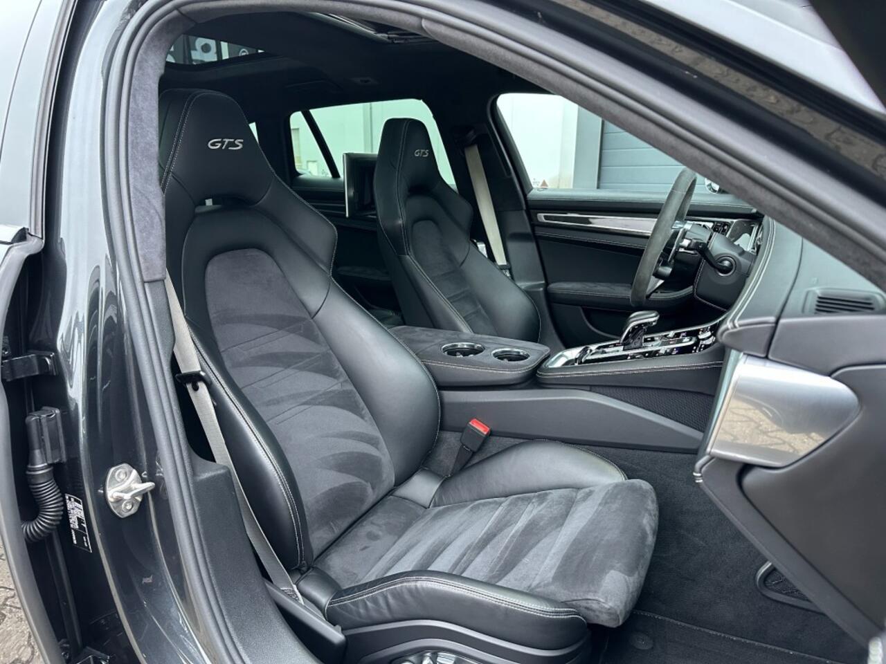 Porsche PANAMERA Sport Turismo 4.0 GTS bj2020 *BTW *Pano *Matrix *Luchtvering *Carbon