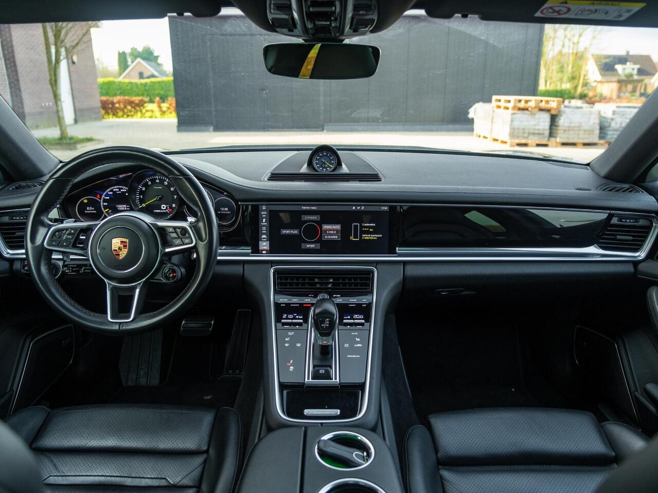 Porsche PANAMERA Sport Turismo 2.9 4 E-Hybrid 462pk | Luchtvering | Elek Panodak | Bose Surround | 21" Exclusive LM | Stoelventilatie V+A | Adap Led |  Adap Cruise | Camera | Sportuitlaat | DAB+ | Org NL