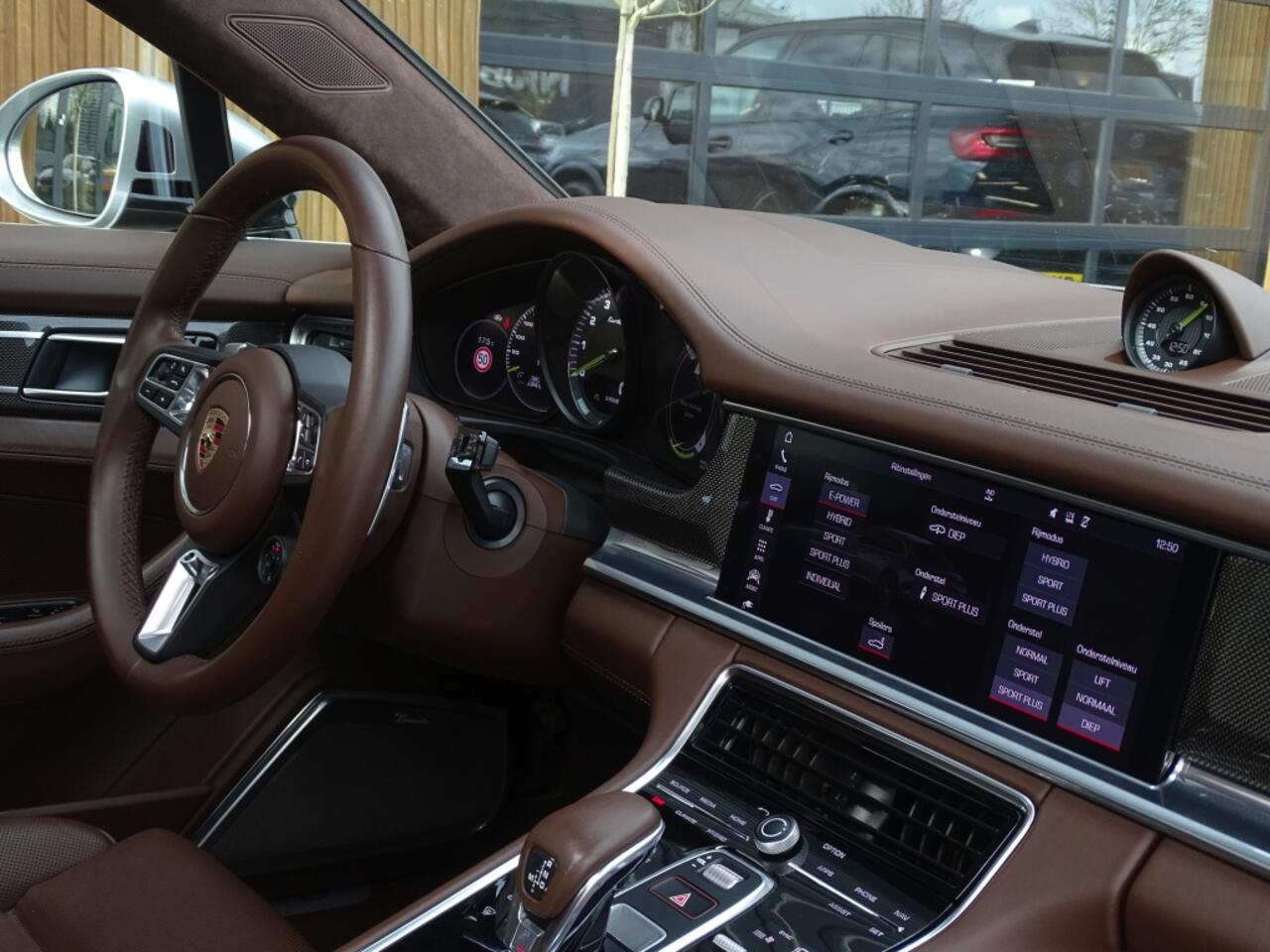 Porsche PANAMERA Sport Turismo 4.0 Turbo 680PK / Ceramic / Burmester / carbon / 360°