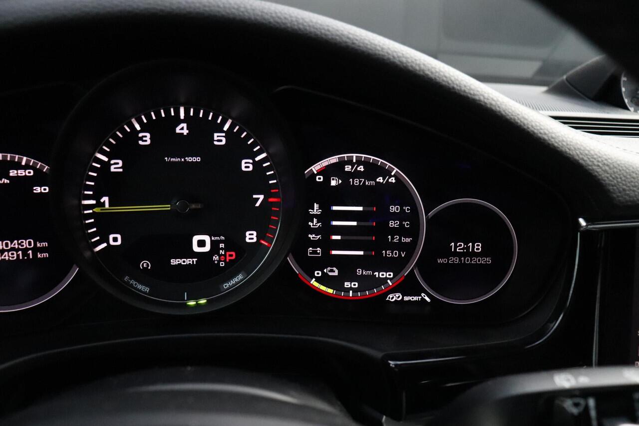 Porsche PANAMERA Sport Turismo 2.9 4 E-Hybrid Platinum Edition | BOSE | SOH 83,4% | PANO-DAK | LUCHTVERING | LEDER | SOFT-CLOSE | MEMORY | STOELVERW. | CAMERA | CRUISE | NAVI |