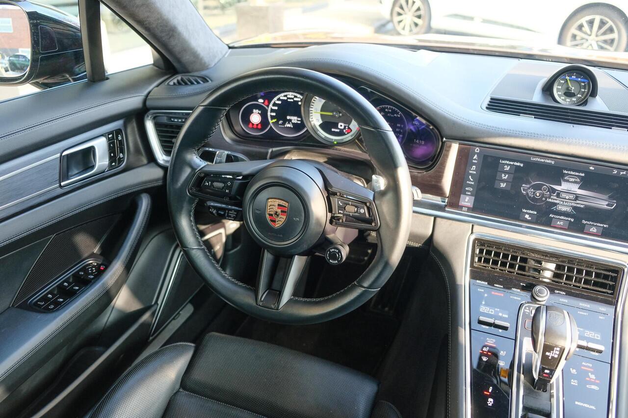 Porsche PANAMERA Sport Turismo 4.0 V8 Turbo S 700pk E-Hybrid Panoramadak Keramisch Luchtvering 4-wielsturing NLauto 1e eigenaar!