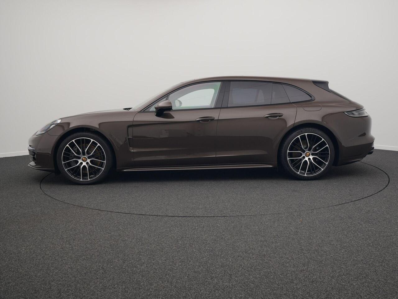 Porsche PANAMERA Sport Turismo 4 E-Hybrid Platinum Edition