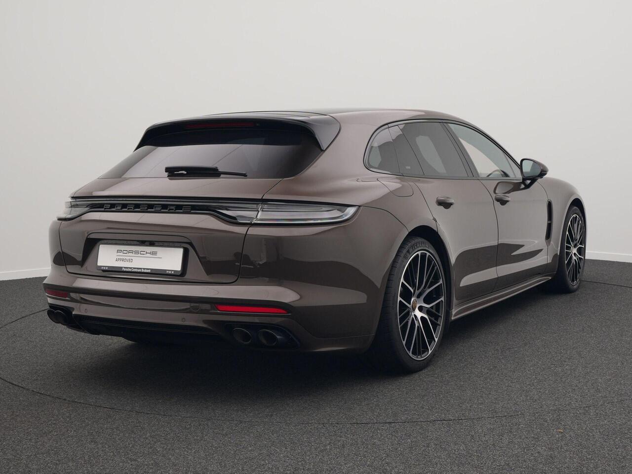 Porsche PANAMERA Sport Turismo 4 E-Hybrid Platinum Edition
