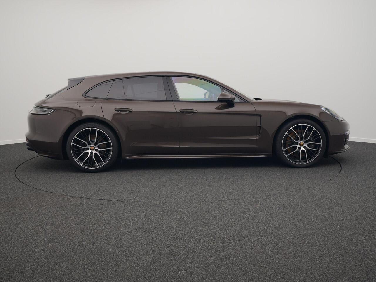 Porsche PANAMERA Sport Turismo 4 E-Hybrid Platinum Edition