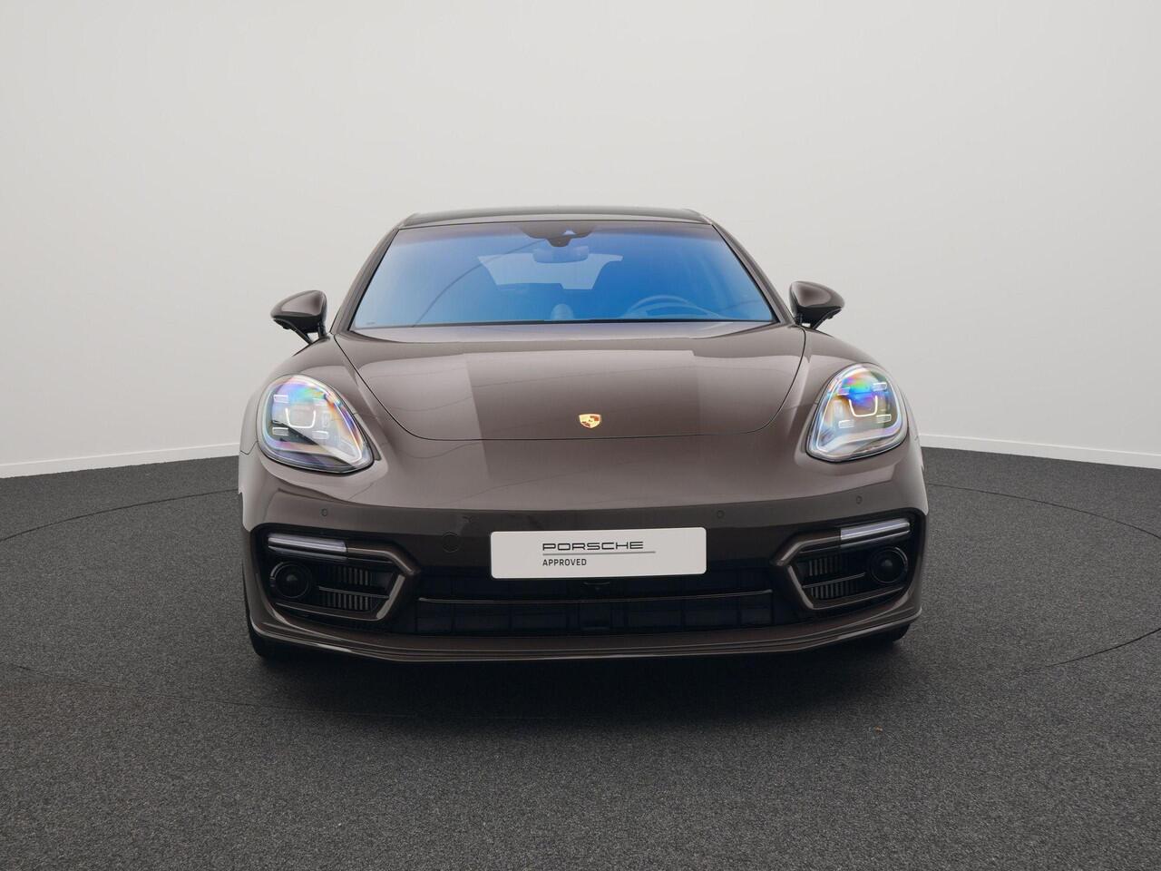 Porsche PANAMERA Sport Turismo 4 E-Hybrid Platinum Edition