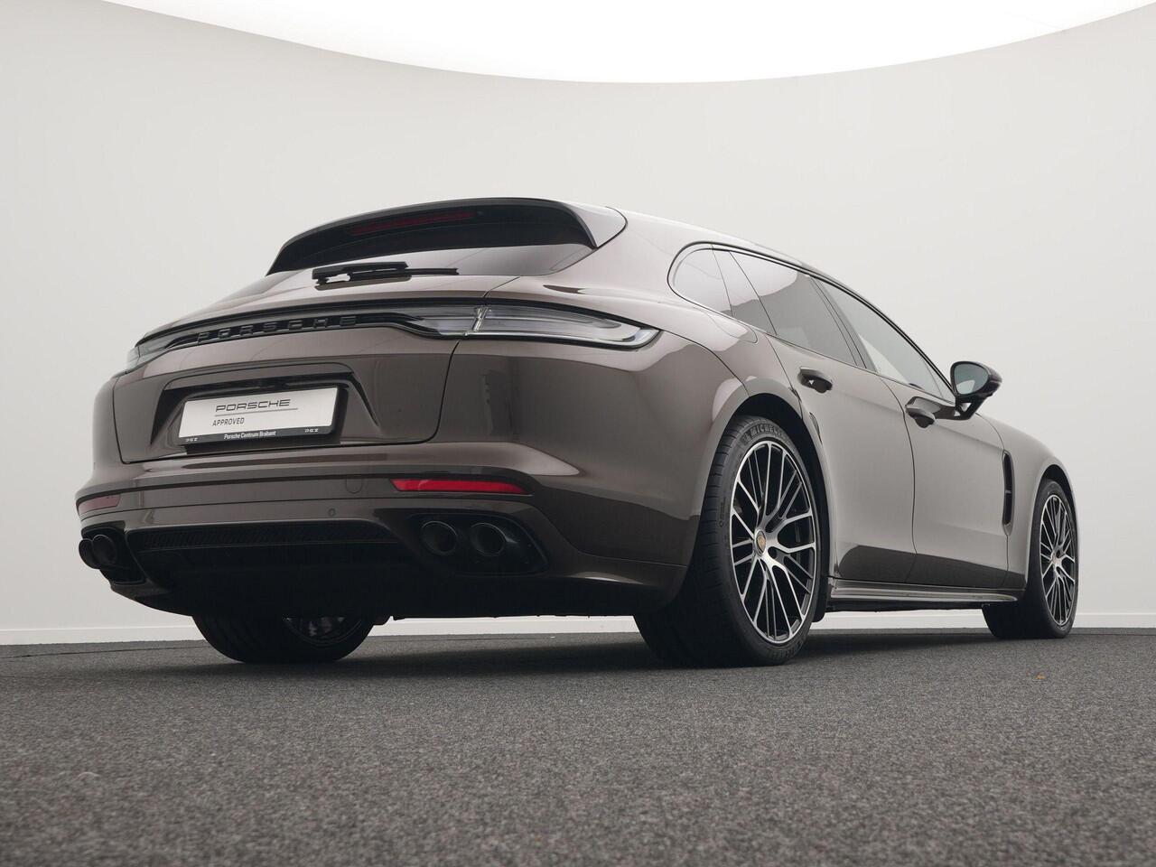 Porsche PANAMERA Sport Turismo 4 E-Hybrid Platinum Edition