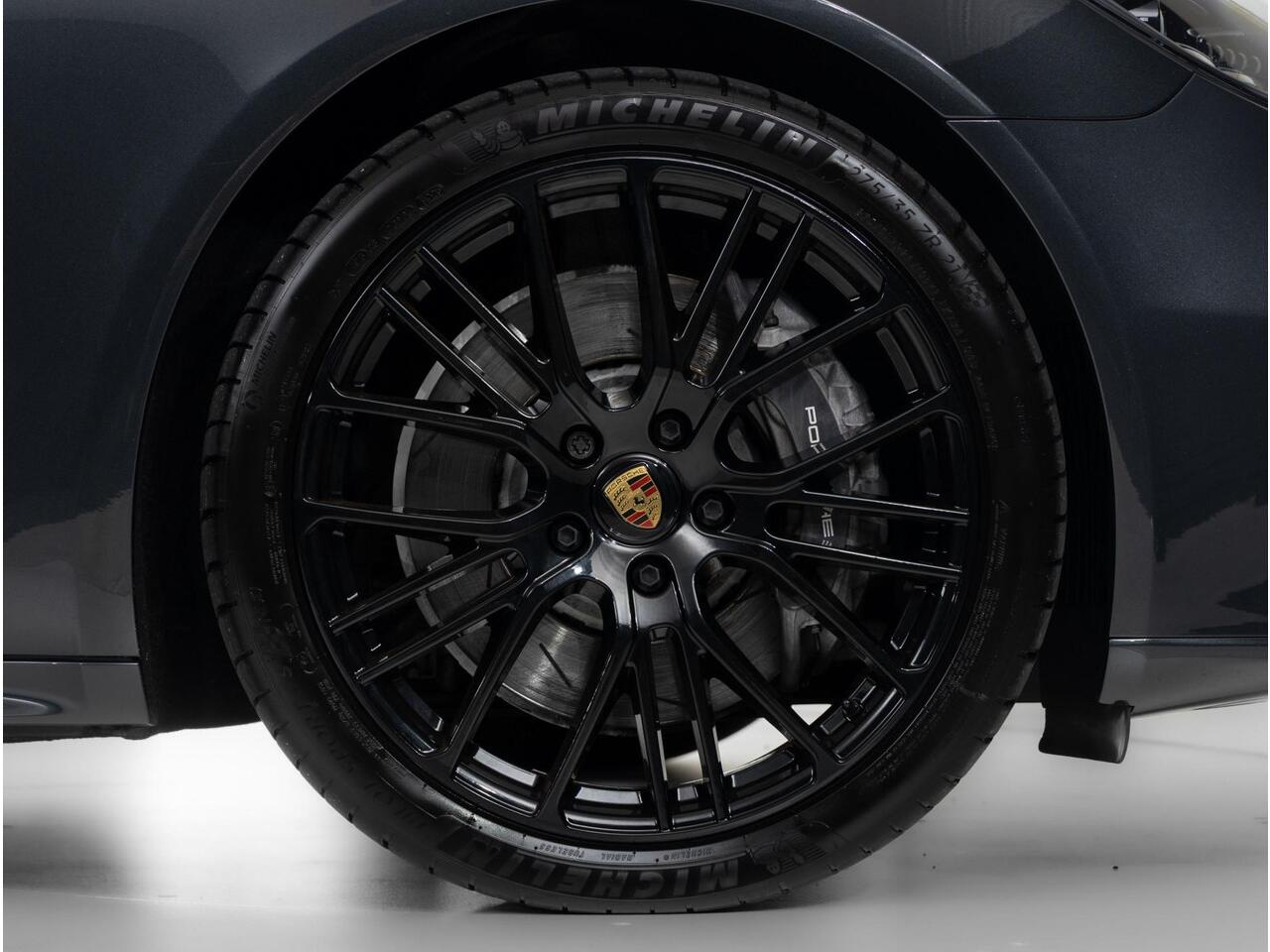 Porsche PANAMERA 4 E-Hybrid Sport Turismo Platinum Edition