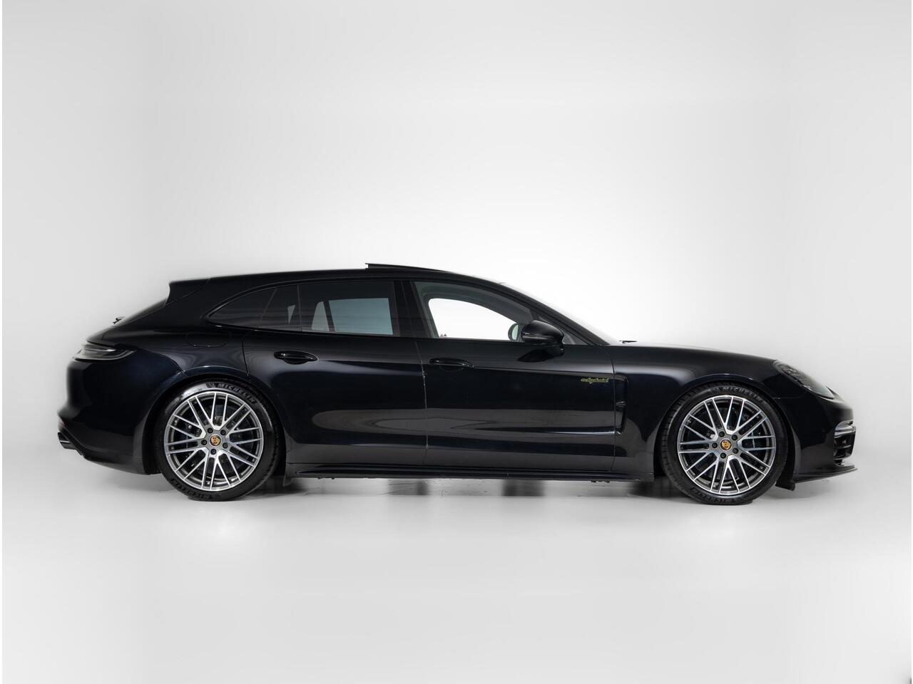 Porsche PANAMERA Turbo S E-Hybrid Sport Turismo