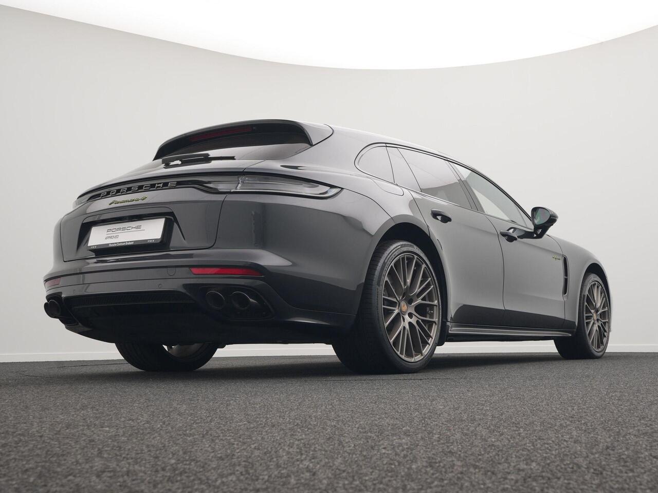 Porsche PANAMERA 4 E-Hybrid Sport Turismo Platinum Edition