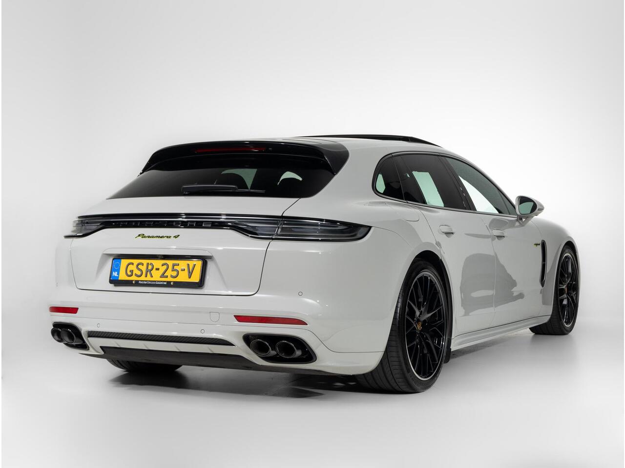 Porsche PANAMERA 4 E-Hybrid Sport Turismo Platinum Edition