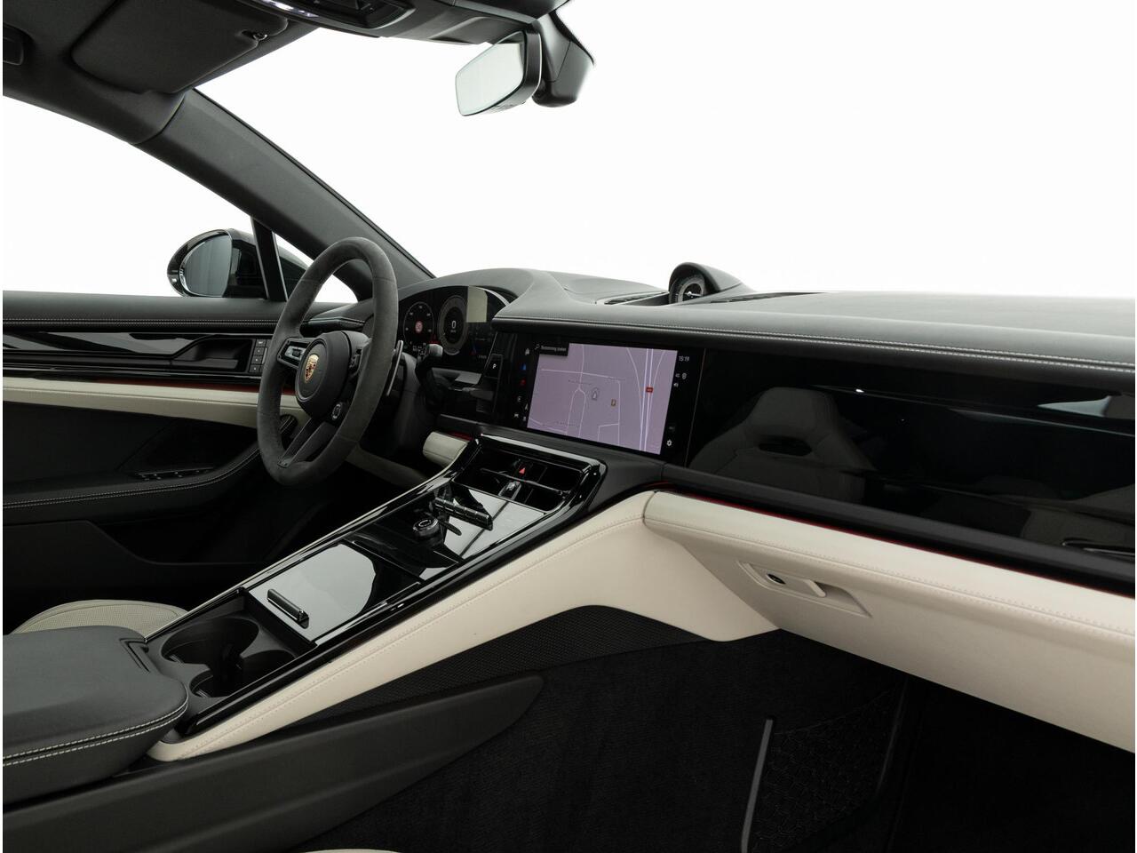 Porsche PANAMERA 4 E-Hybrid