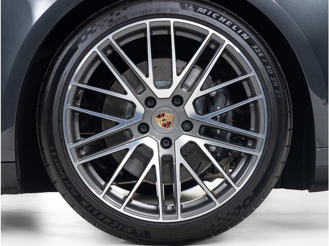 Porsche PANAMERA 4 E-Hybrid