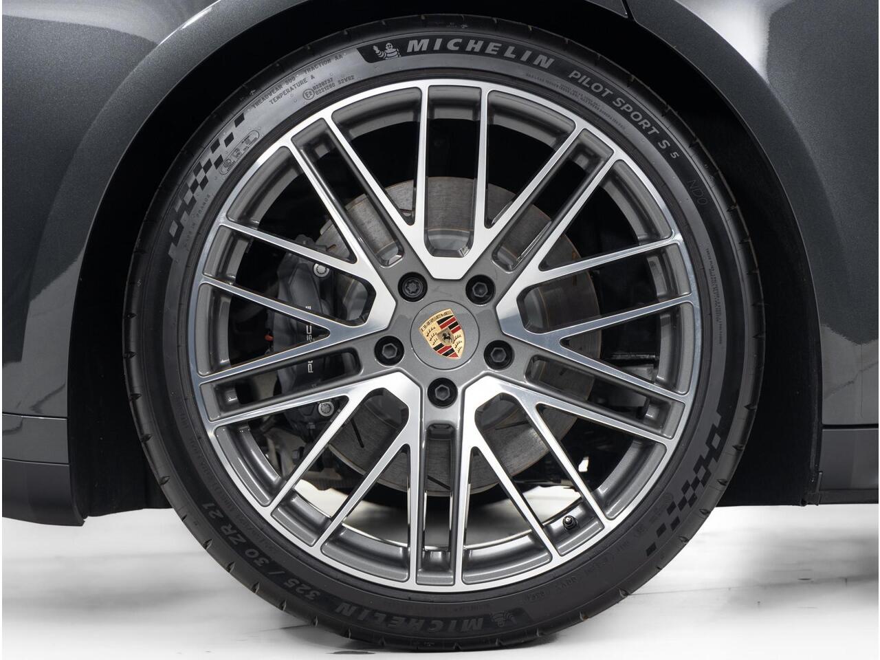 Porsche PANAMERA 4 E-Hybrid