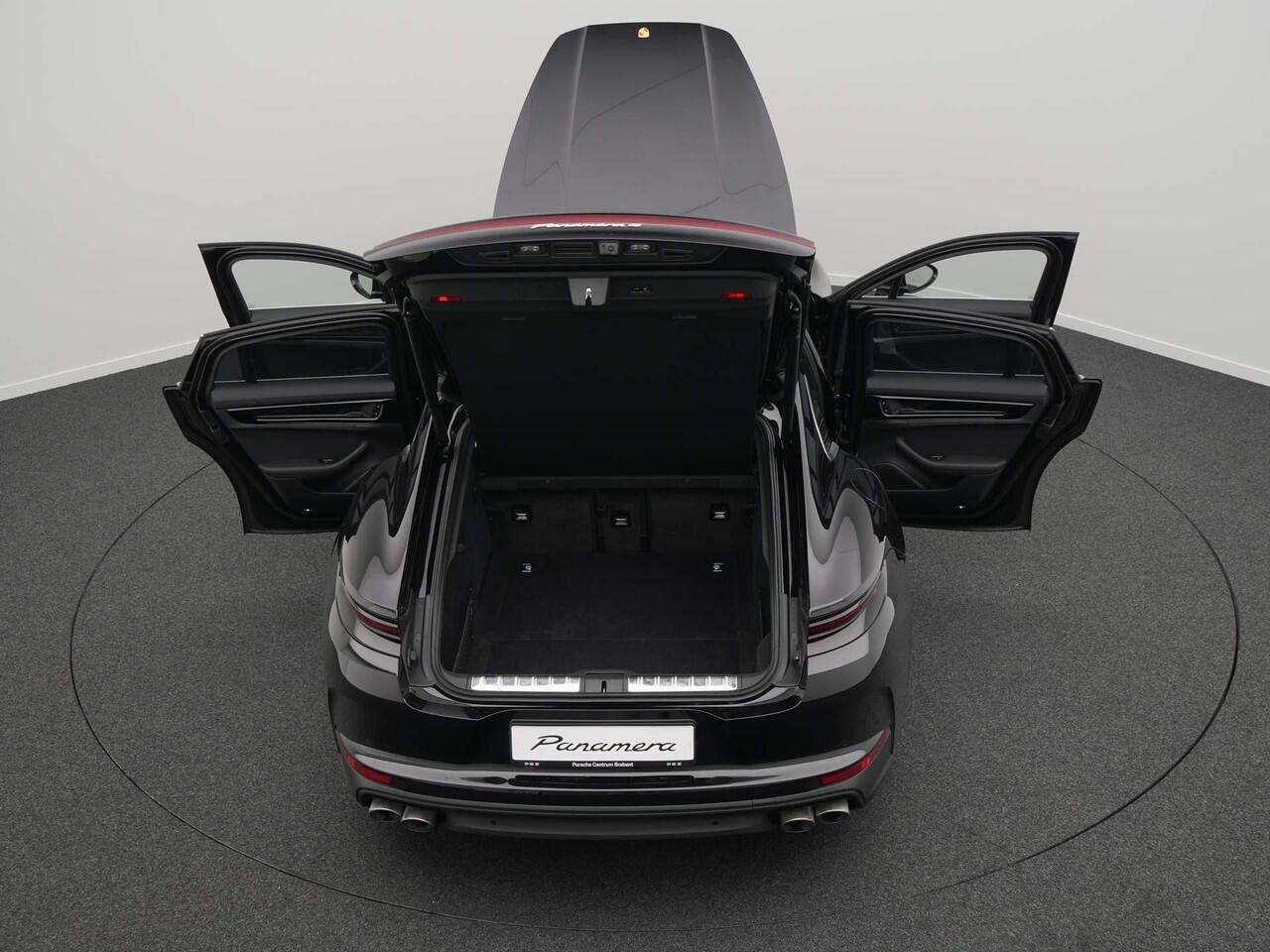 Porsche PANAMERA 4