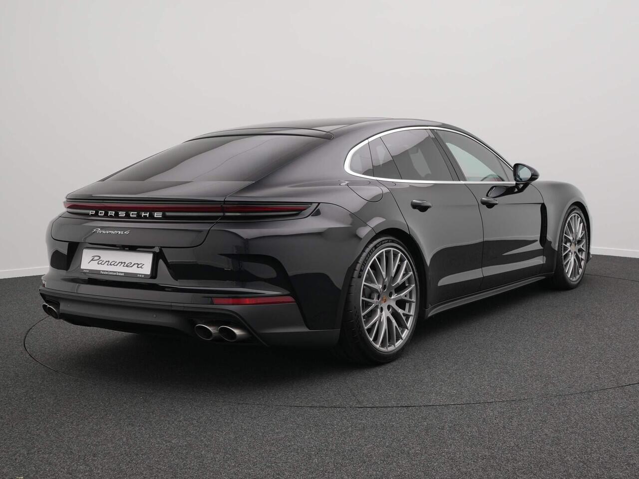 Porsche PANAMERA 4