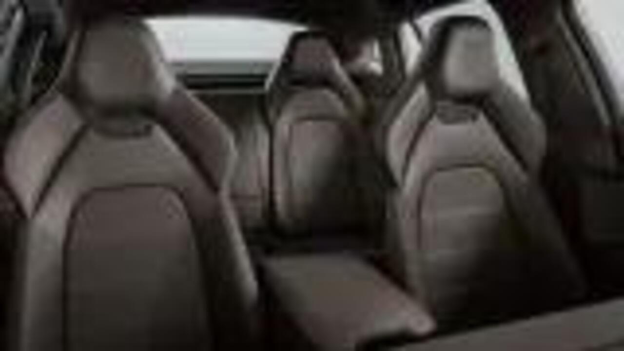 Porsche PANAMERA 4 E-Hybrid