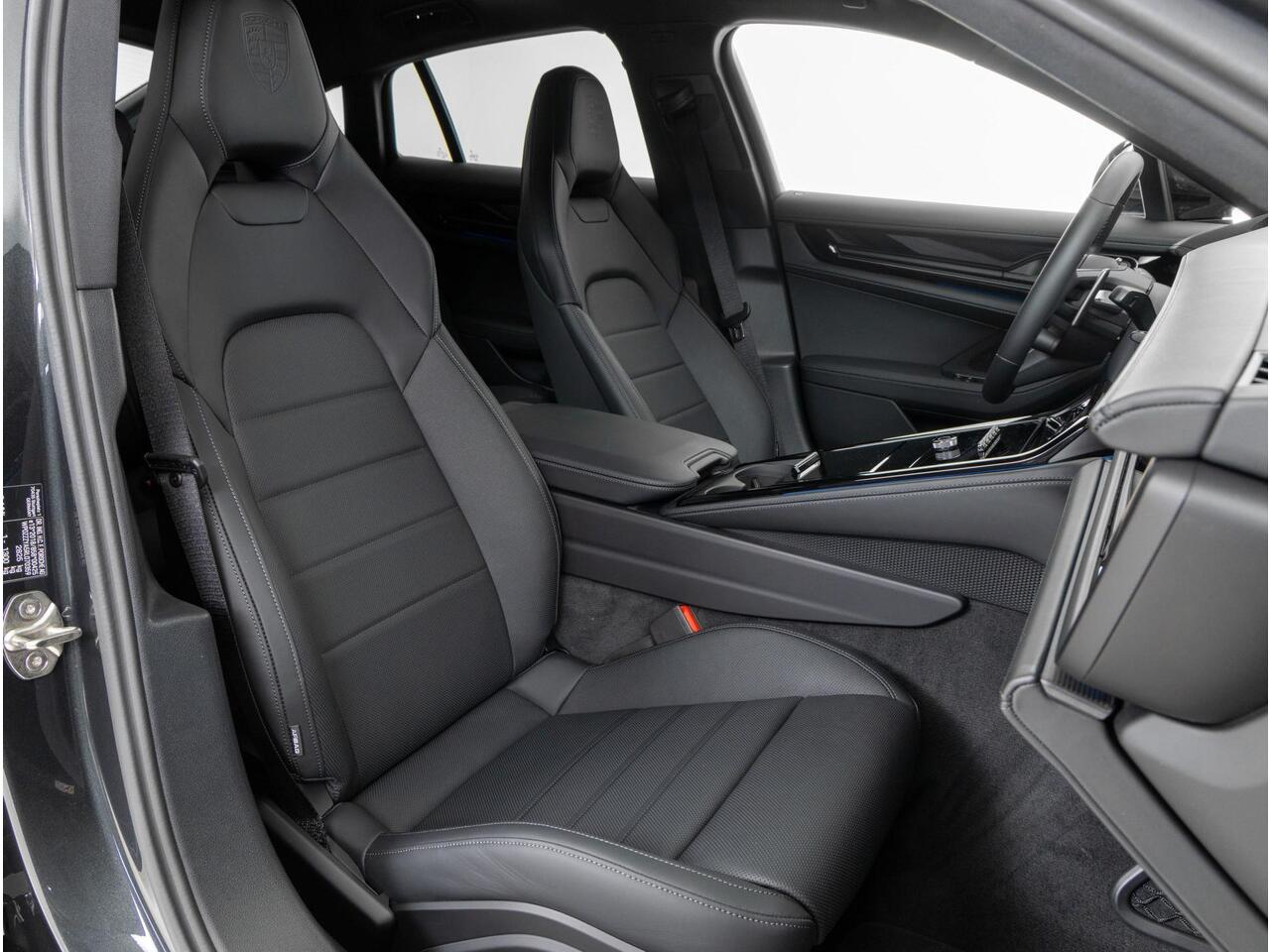 Porsche PANAMERA 4 E-Hybrid