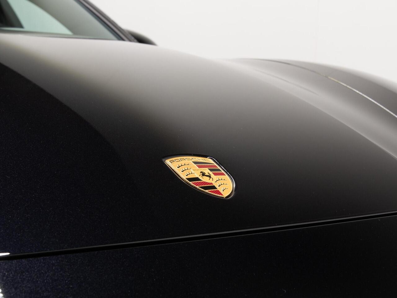 Porsche PANAMERA 4 E-hybrid