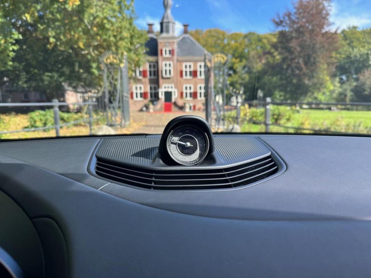 Porsche Taycan Turbo S | Alcantara | Keramisch | Sport Chrono | Pano |