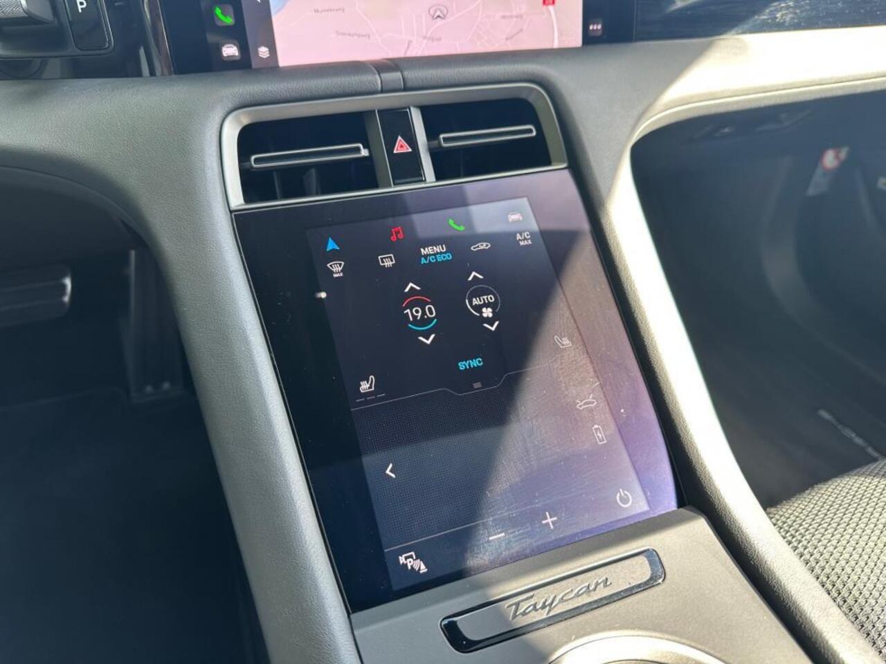 Porsche Taycan Turbo S | Alcantara | Keramisch | Sport Chrono | Pano |