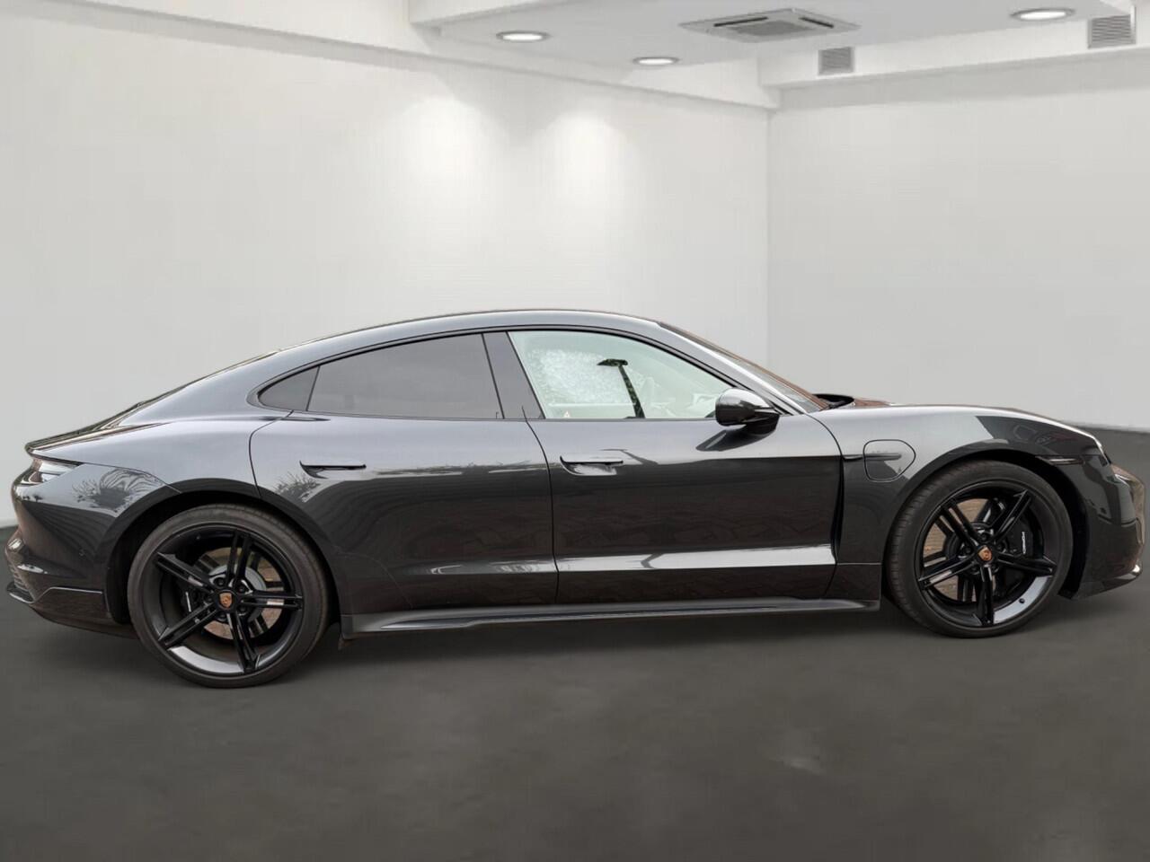 Porsche Taycan Turbo 93 kWh Dealer onderhouden 625PK Handel