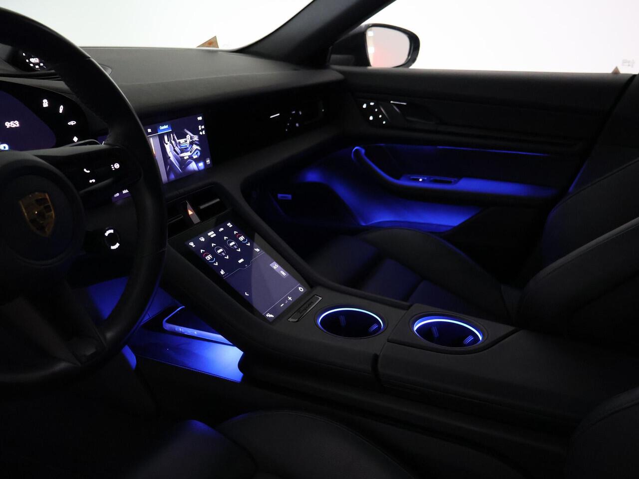 Porsche Taycan 4S 490 PK PERFORMANCE 84 KWH + SPORT CHRONO | ACHTERASBESTURING | 21 INCH | SPORTSTOELEN