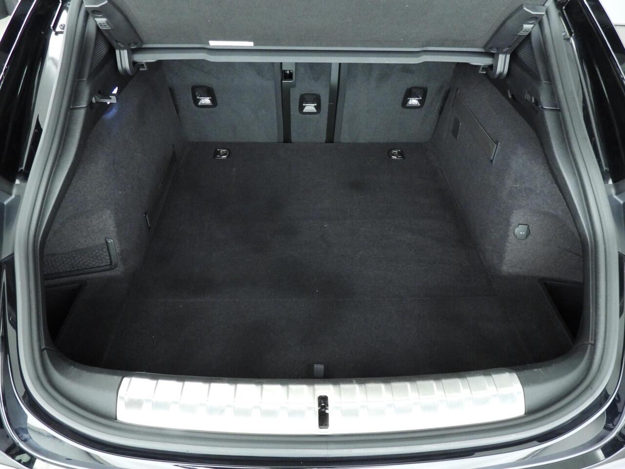 Porsche Taycan Cross Turismo 4 93 kWh | SoH 90,9% | 20" Turbo S | Pano | 360 cam | Luchtvering | Stoel + stuurwiel verwarmd