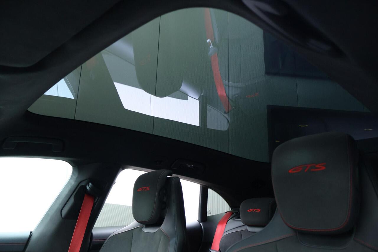 Porsche Taycan Sport Turismo GTS 93 kWh /SoH 92,8% / Sport Chrono / Pano / Bose / Luchtvering