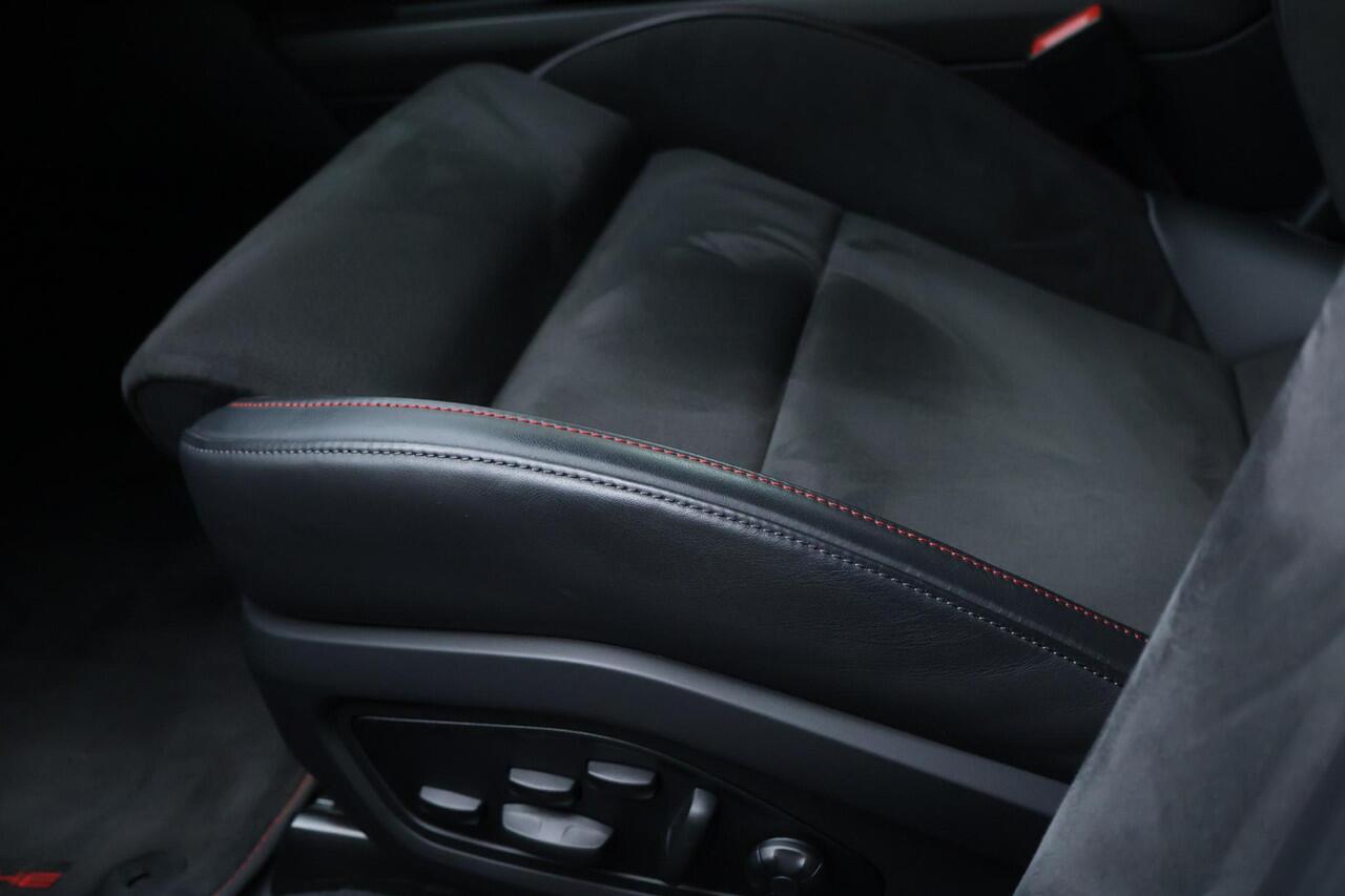 Porsche Taycan Sport Turismo GTS 93 kWh /SoH 92,8% / Sport Chrono / Pano / Bose / Luchtvering