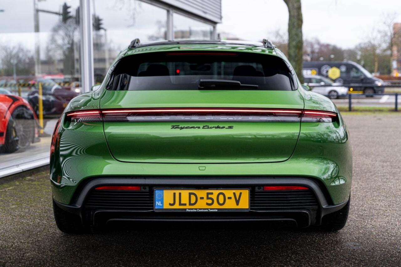 Porsche Taycan Sport Turismo Turbo S Burmester PCCB Massage Nachzicht