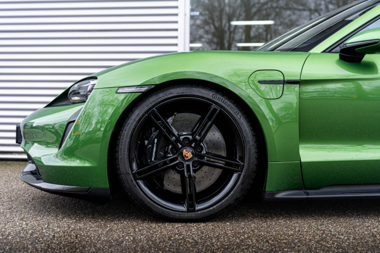 Porsche Taycan Sport Turismo Turbo S Burmester PCCB Massage Nachzicht