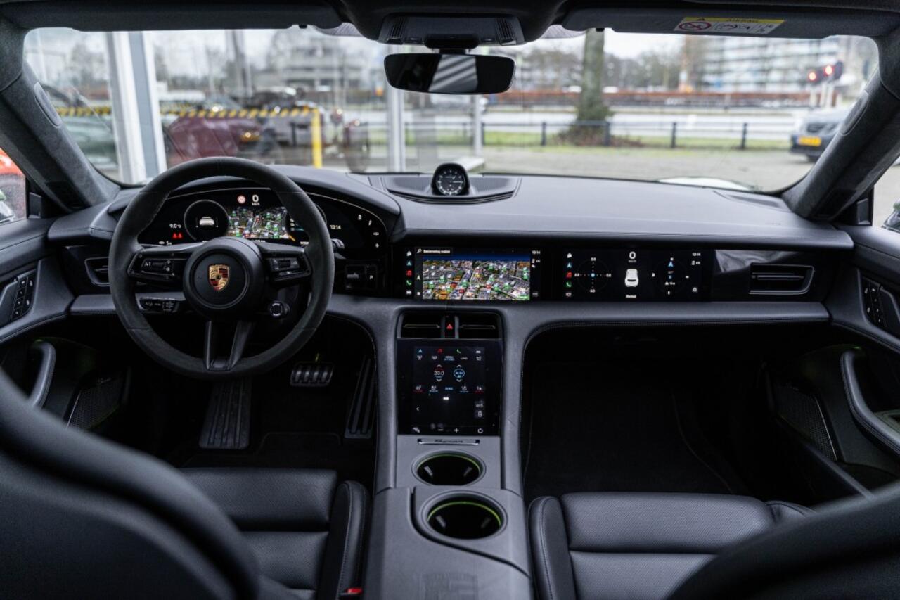 Porsche Taycan Sport Turismo Turbo S Burmester PCCB Massage Nachzicht