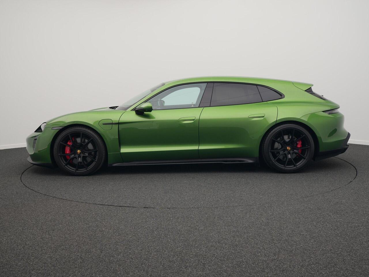 Porsche Taycan Sport Turismo GTS