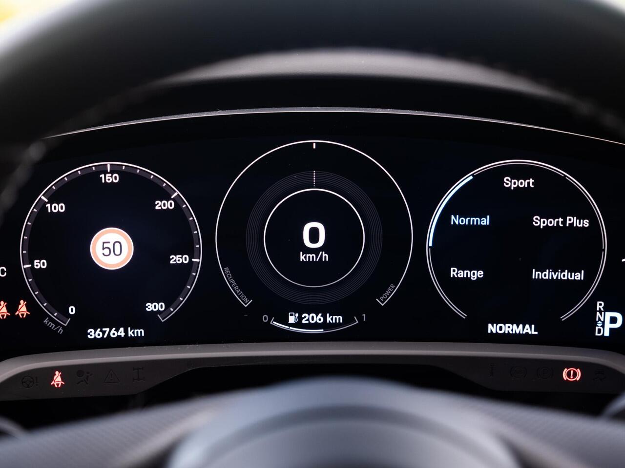 Porsche Taycan Sport Turismo Turbo S 93 kWh 761pk | Burmester | Keramische remmen | Volleder | HUD | SportChrono | Panodak | Bijrijdersdispay | PDCC | Stoelventilatie | 5-pers | SportDesign | InnoDrive| Carbon in/exterieur | Etc..  247300 nw prijs   (Org NL)