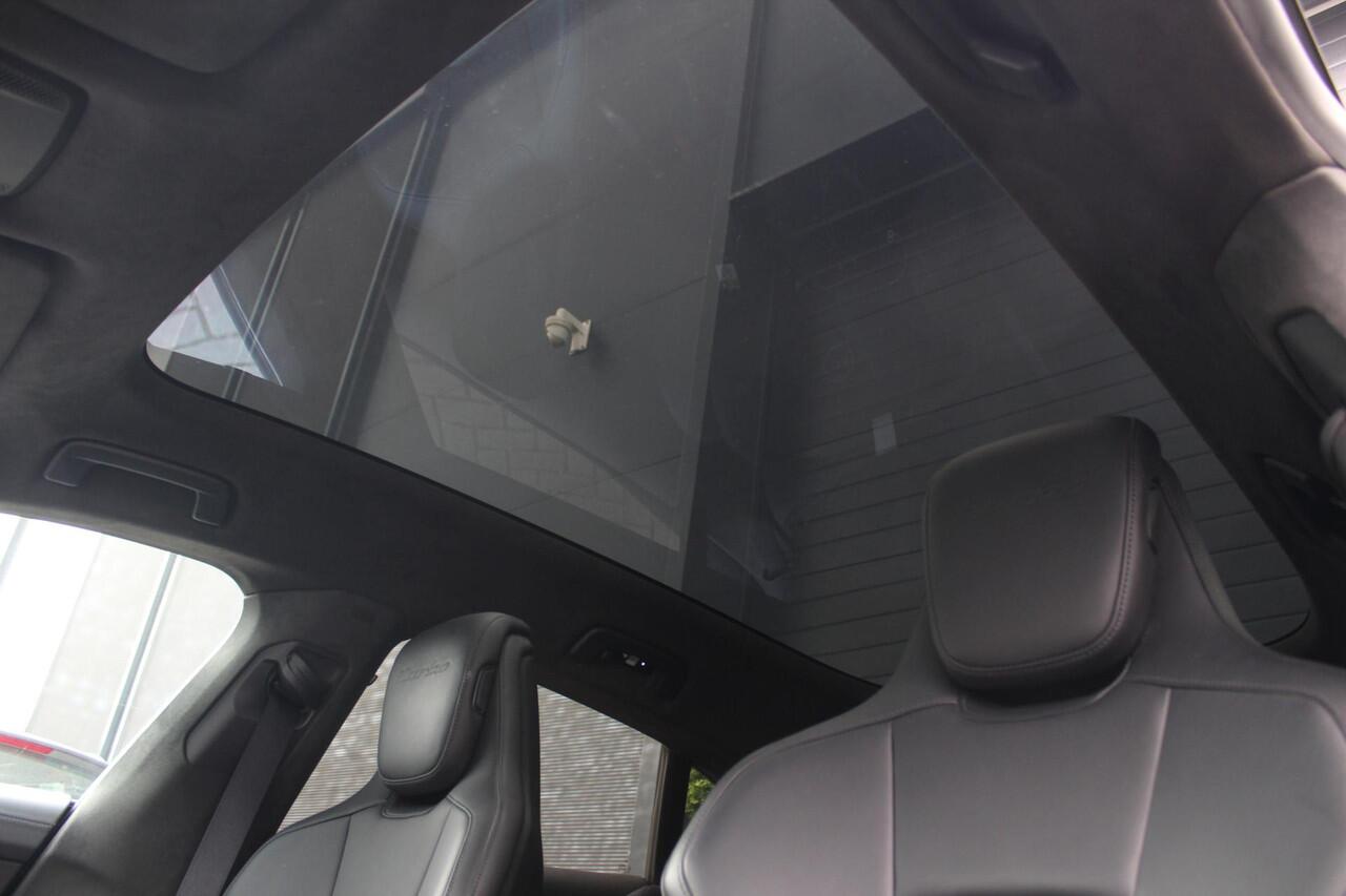 Porsche Taycan Sport Turismo Turbo 93 kWh | Passenger Displ. | Sportschrono | Pano