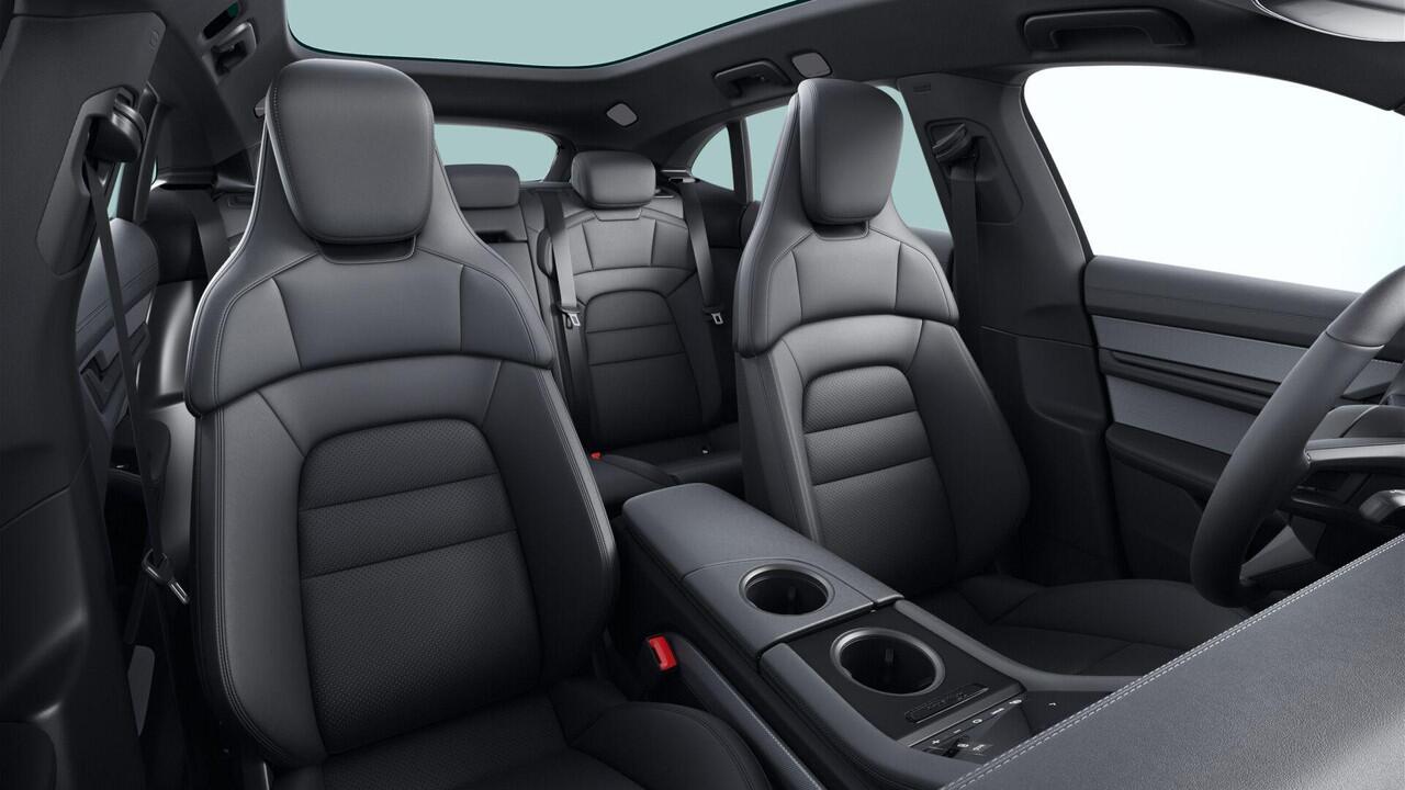 Porsche Taycan 4S Cross Turismo