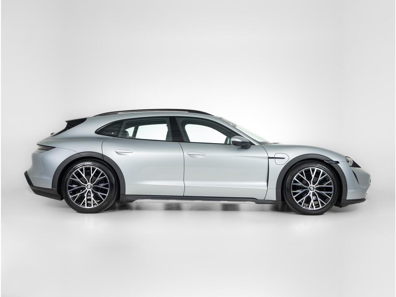 Porsche Taycan 4 Cross Turismo