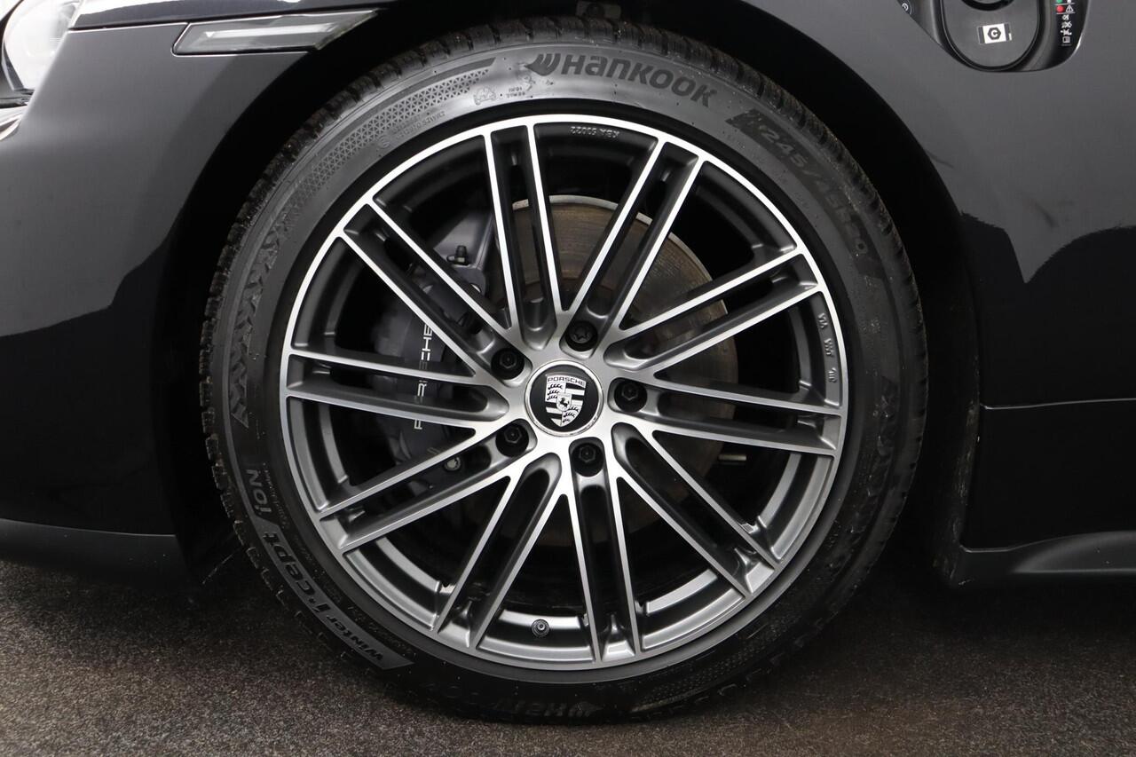 Porsche Taycan Sport Turismo 79 kWh | NAP | Sports chrono | Pano | ACC | 1e eigenaar | Dealeronderhouden | 2e set wielen