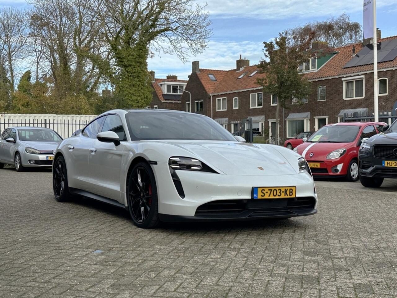 Porsche Taycan 4S Performance Plus 84kWh