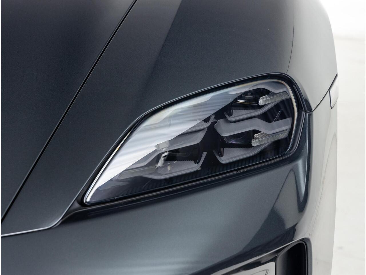 Porsche Taycan Sport Turismo