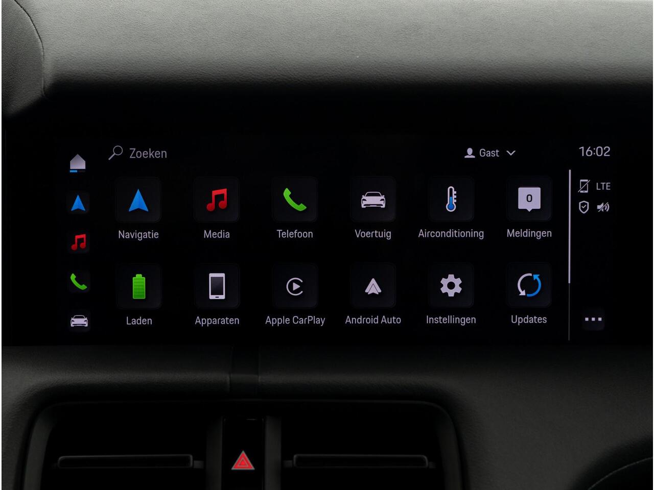 Porsche Taycan 4 Cross Turismo