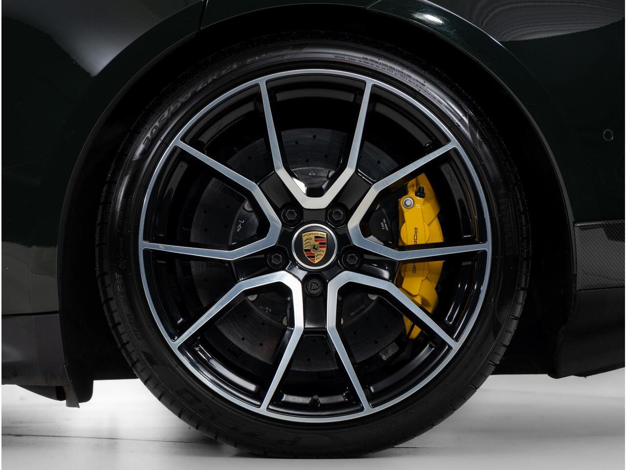 Porsche Taycan Turbo S Sport Turismo