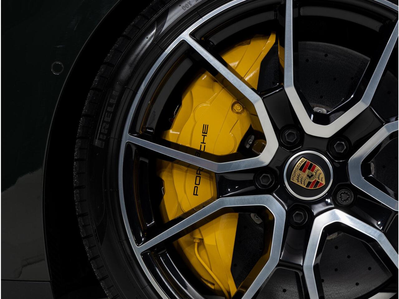 Porsche Taycan Turbo S Sport Turismo