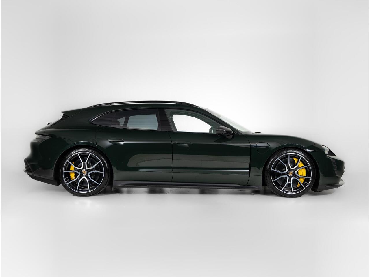 Porsche Taycan Turbo S Sport Turismo