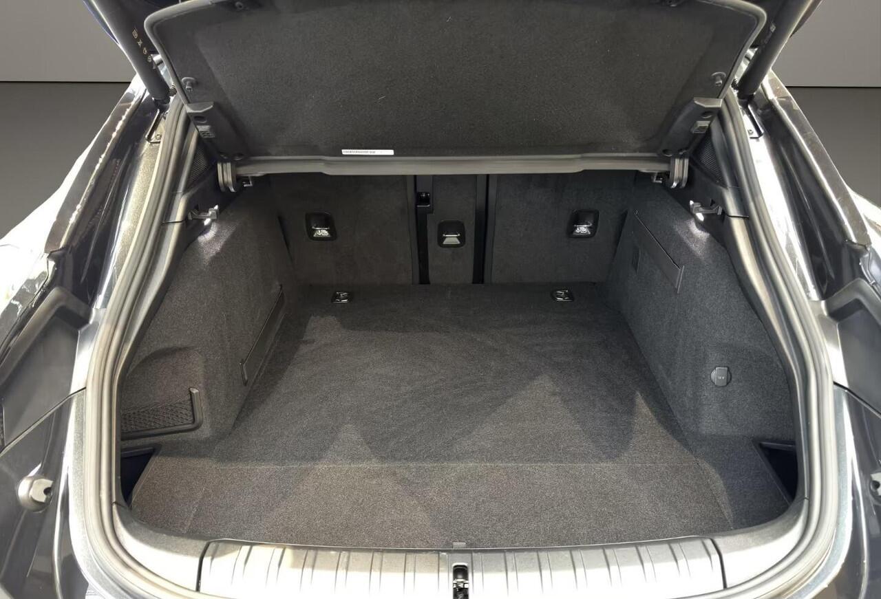 Porsche Taycan Cross Turismo 4S 93 kWh