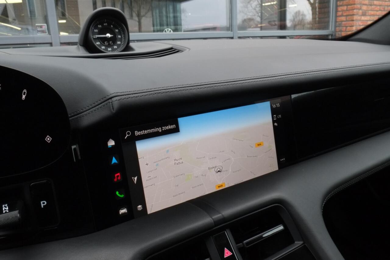 Porsche Taycan Sport Turismo 89 kWh Panoramadak, Sport Chrono, Adaptive cruisecontrol