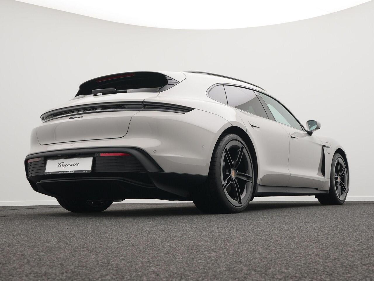 Porsche Taycan Cross Turismo